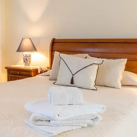 Casa Do Outeiro * Sobradelo da Goma