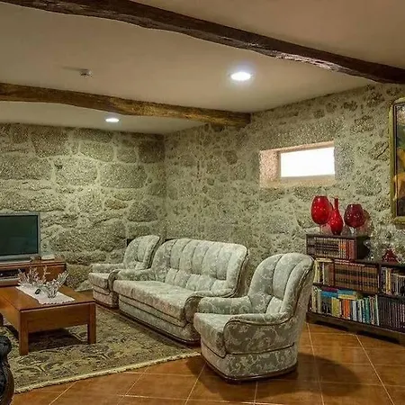 Casa Do Outeiro * Sobradelo da Goma